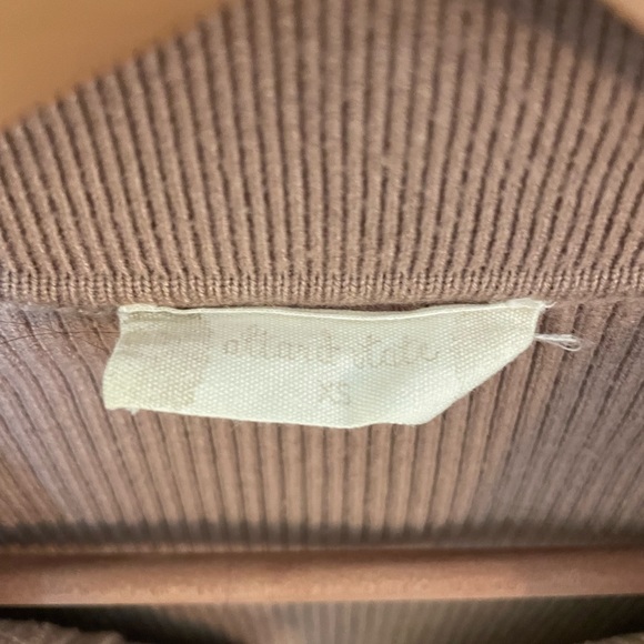 Alter’d State cropped sweater - Picture 2 of 3